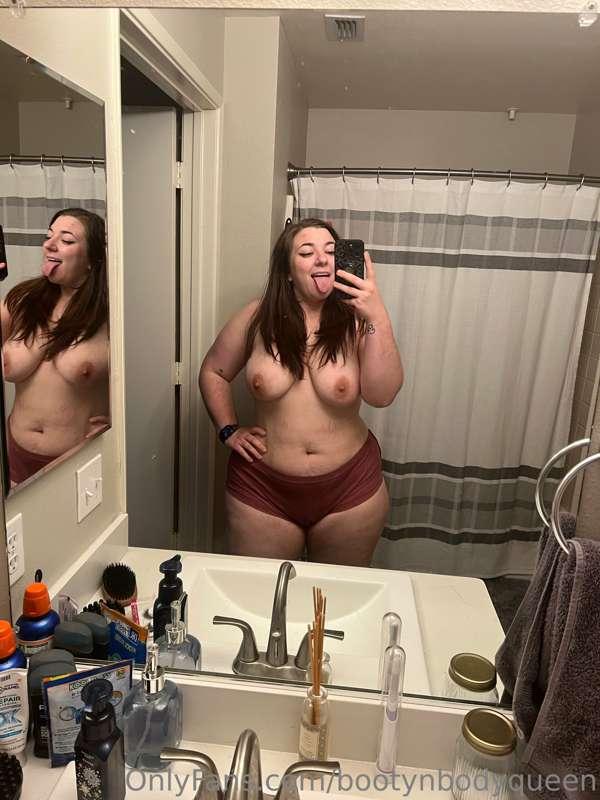 bootynbodyqueen image #0