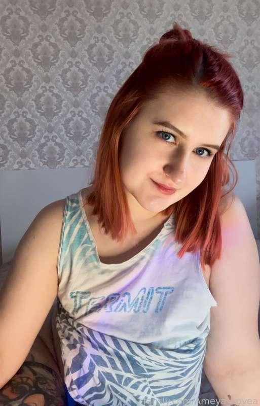 I love big men's t-shirts ♡

#young #egirl #petite #schoolgirl #belly #tummy #chubby #curvy #redhead #teen