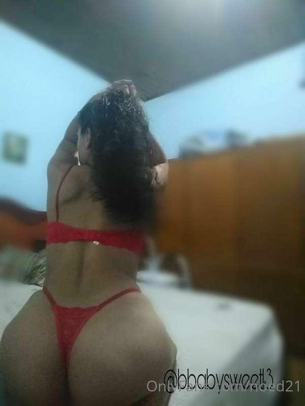 🍑 @bbabysweet13 🍑  Hi daddy, I'm a brunette with a big ass, ..