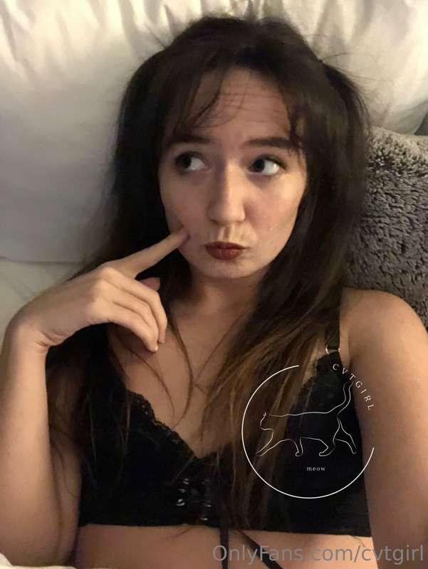 Do you like my outfit, Master?