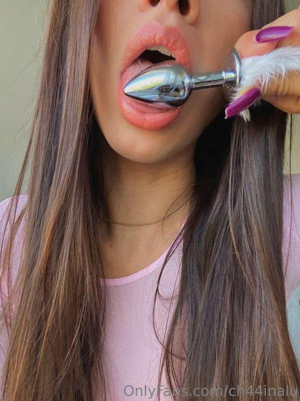 extra wet rn... 👅💦