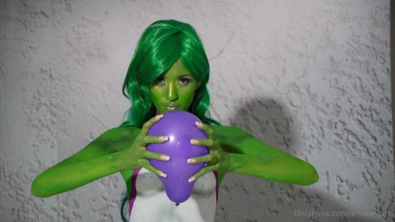 This She Hulk! Is it good destroying things with your moveme..