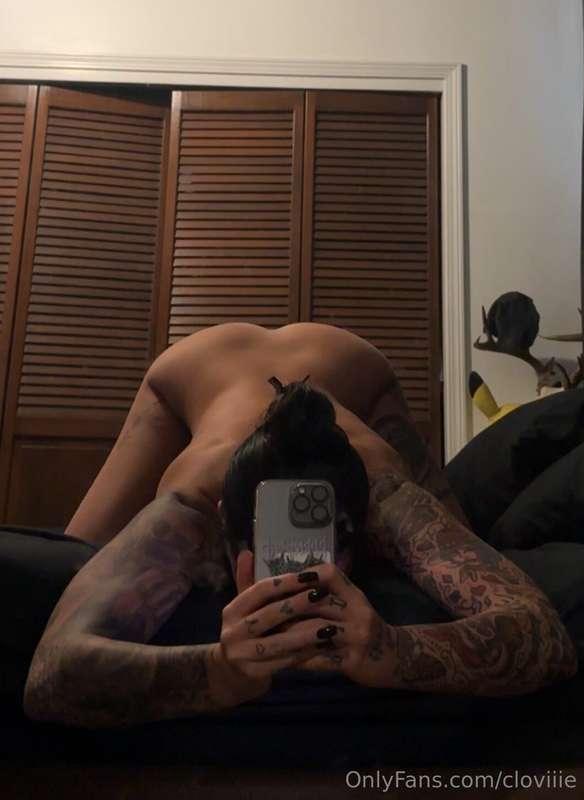 Peek a boo 🖤🔥
