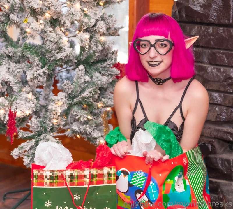 I don't think I shared these photos from Christmas I'm sorry..