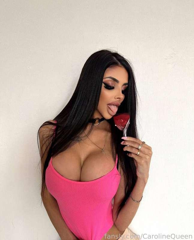 carolinequeen image #1