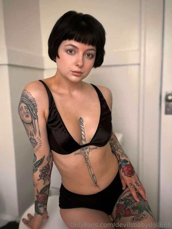🖤