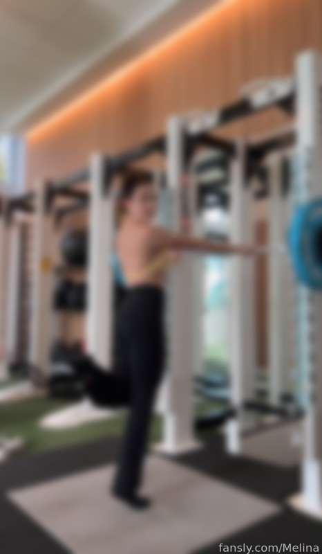 Thought of giving you something special today! You can unlock one video of me squatting! Wanted to upload some fun casual content so there is a variety 💪🏼 Hope you like it! 🤍

#gym #squat #fyp