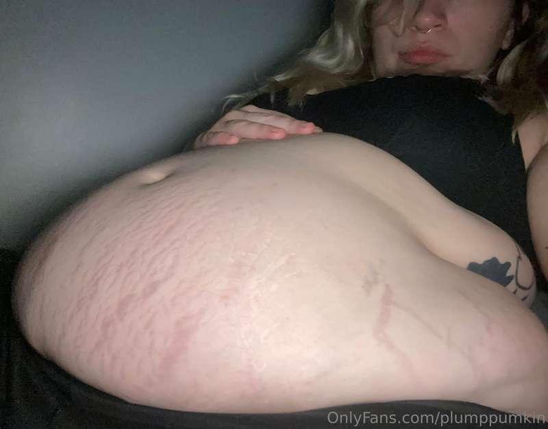 FAT GIRL PHOTO DUMP!!! cause i've beeb so bad at fulfilling ..