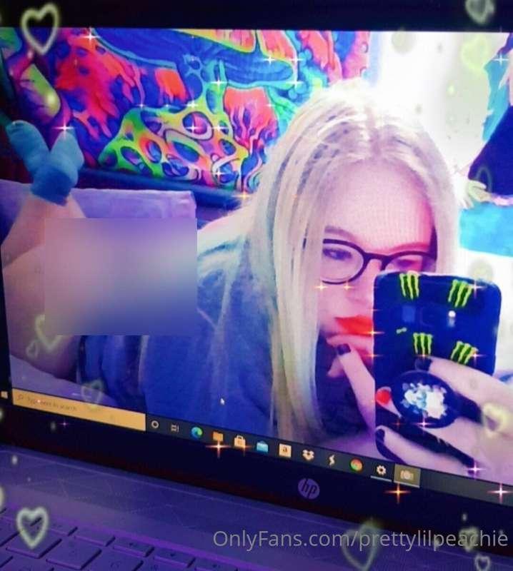15% off new subs on my VIP!! Go grab yours now😇 youll reciev..