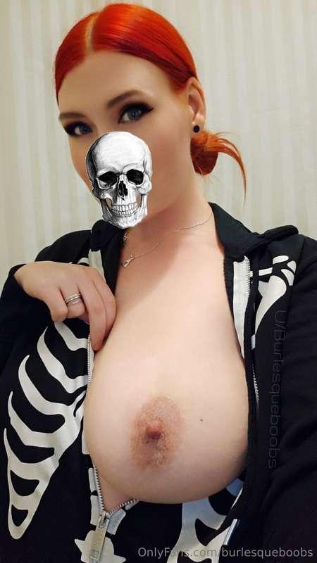 B 💀 💀 B