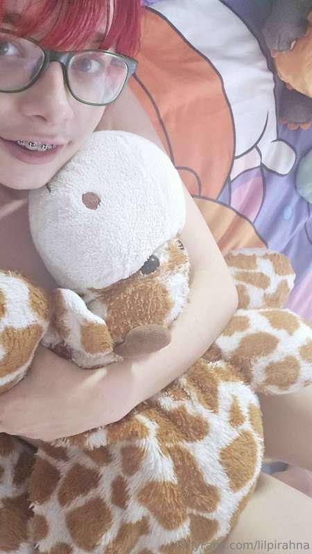how can I convince u to stay in bed with me today? 🛏️💗