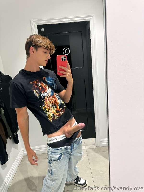 Making a mess in the changing room while I was shopping 💦 so..
