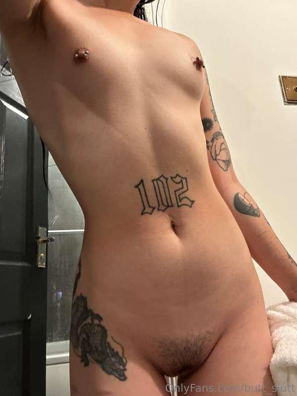 Front or back after shower pics 🤭