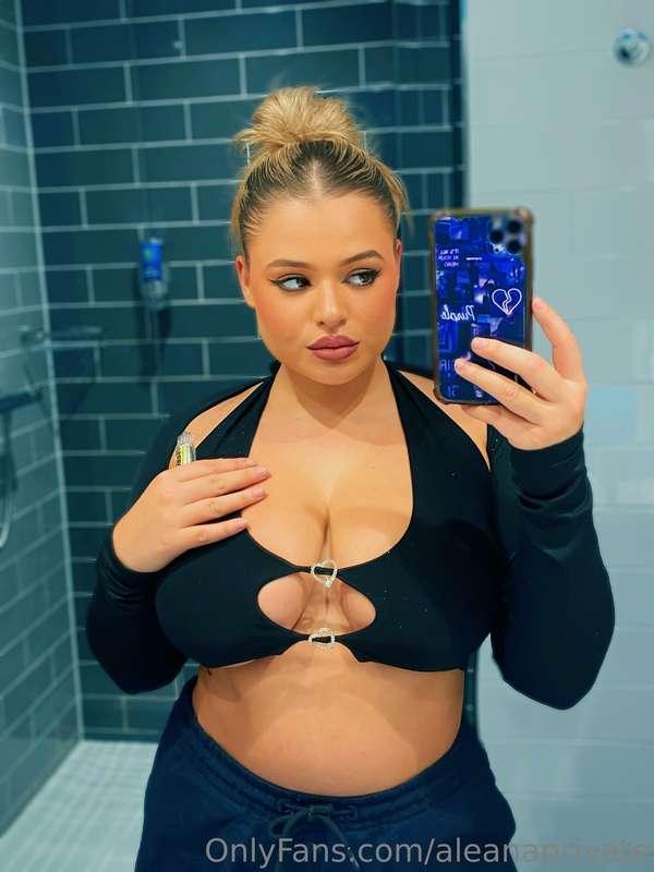 Did my boobs look big in this 🤣