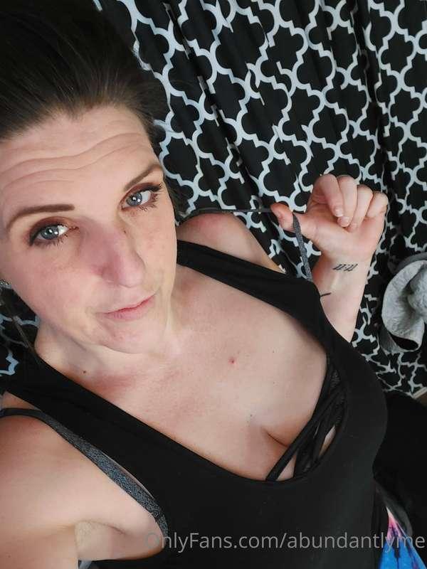 *I'm running a Promotion for the next 10 subs!!*  Tip $5 and..