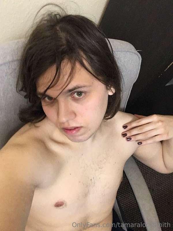 Took a few topless shots. Insecure as hell about my stomach ..