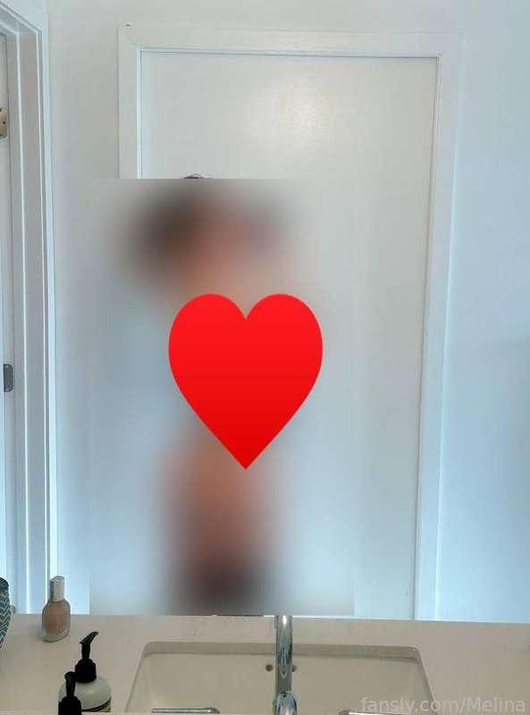 melina image #1