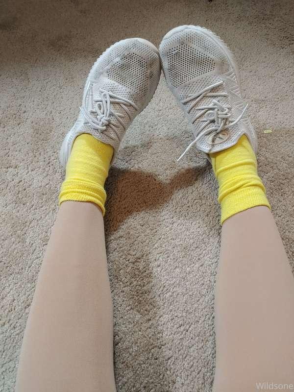 Dora has cute socks yeh?