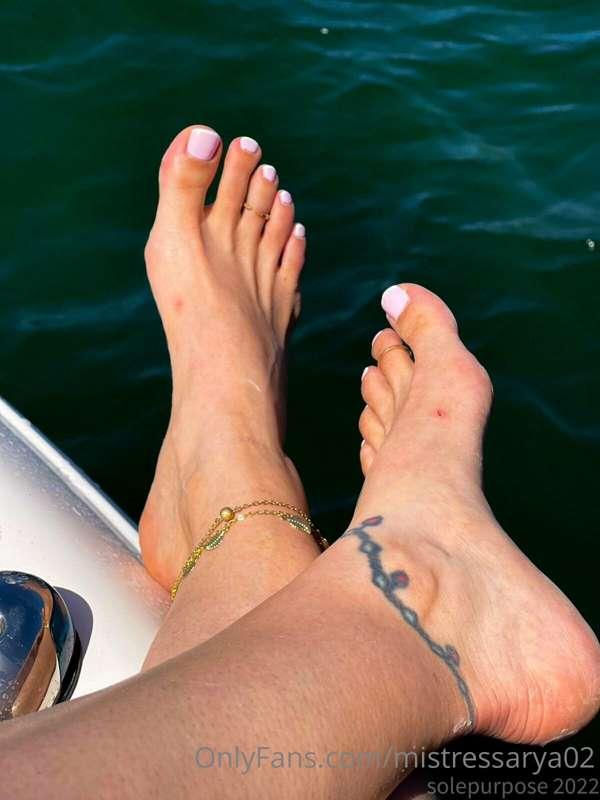 veinyfeetfun image #1