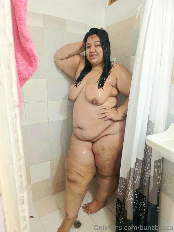 acompáñame a tomar un baño ☺️☺️
