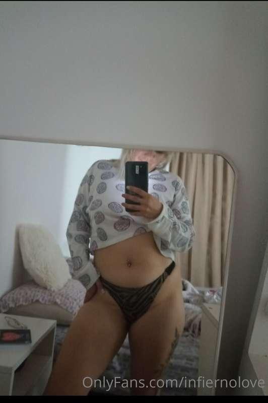 Very naughty babe 😈😈🤤