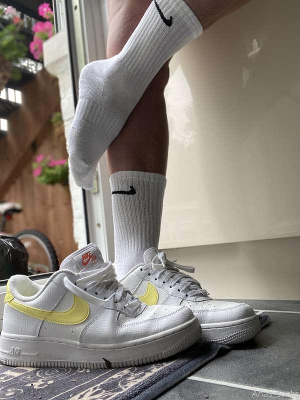 Nike crew socks! Simple the Best! Have a lovely sunday my So..
