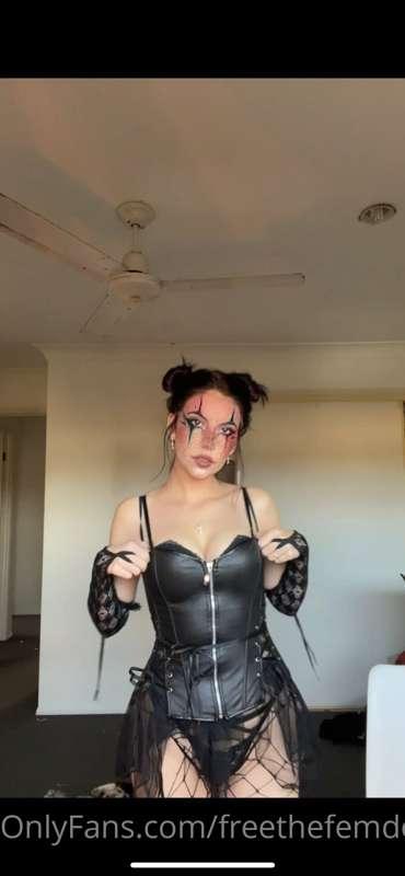 @thefemdomfairy