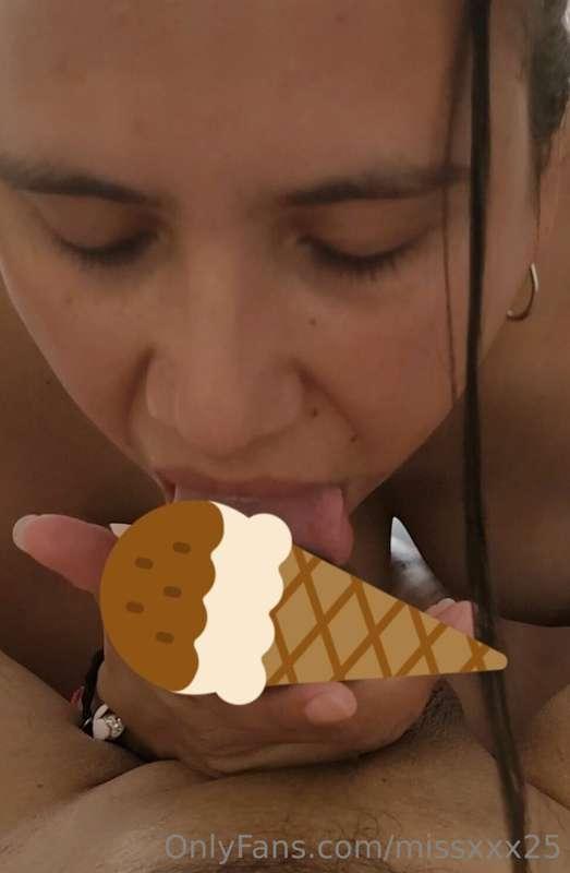 nothing cuter than @littleblack84  woke me up to suck an ice..