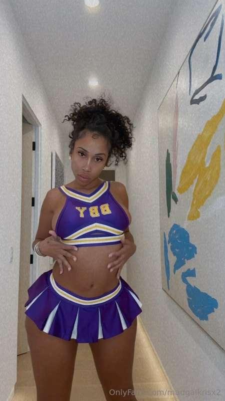 ## Ill get on my knees and suck the life out your cock DONT ..