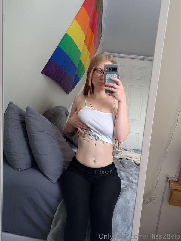 Something about a white shirt and big titties.. 😛