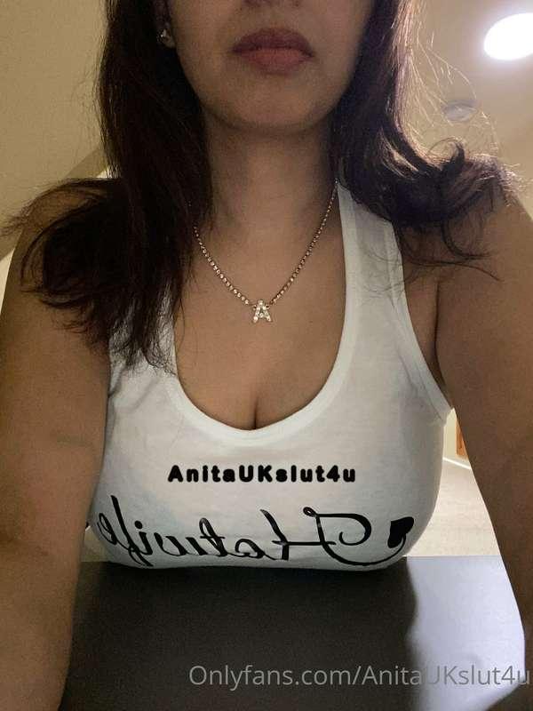 I have started my LIVE video! Come and join now! 😉💋❤️💦🍑😈