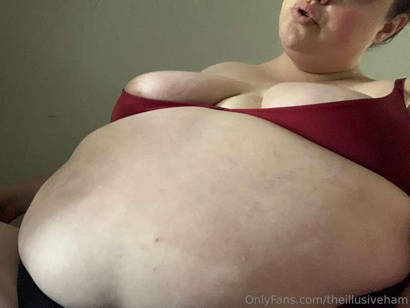 Bloated, hungry, fat girl tummmyyy