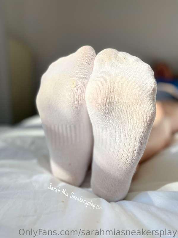 sarahmiasneakersplay image #1