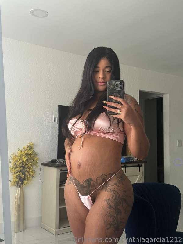 Thanks to my fan for sending this beautiful panty if you wan..