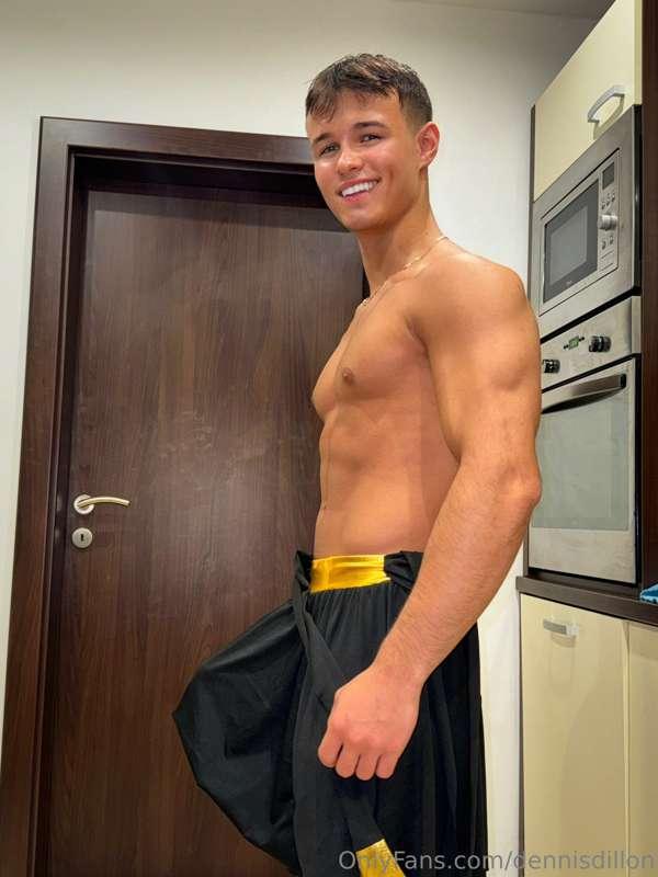 Want to see more? 🍆💦💦