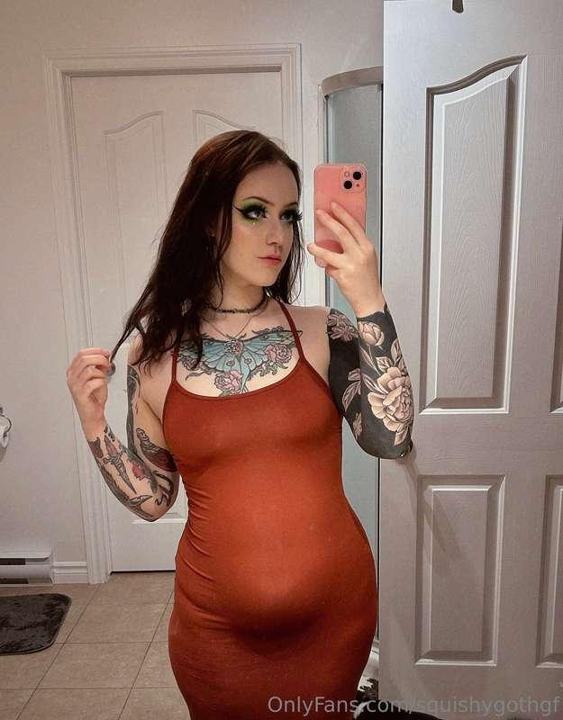 Am I pregnant or overly stuffed with food? 🥵