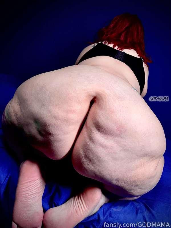 ᴍᴀᴍᴀ ɪꜱ ʟᴏᴏᴋɪɴɢ ꜰᴏʀ ᴀ ᴘʟᴀᴄᴇ ᴛᴏ ꜱɪᴛ

#FYP #BBW #SSBBW #big #ass