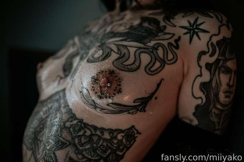 Just imagine how good my oiled up tits would feel 🤍💦