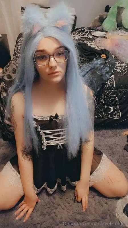 Sad kitty 😿
Can you make me a happy kitty🥺