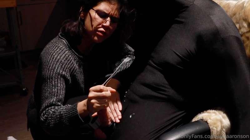 avaaaronson image #0