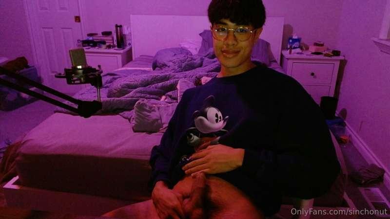 anyone still up? i'm horny and I can't go to sleep until I b..