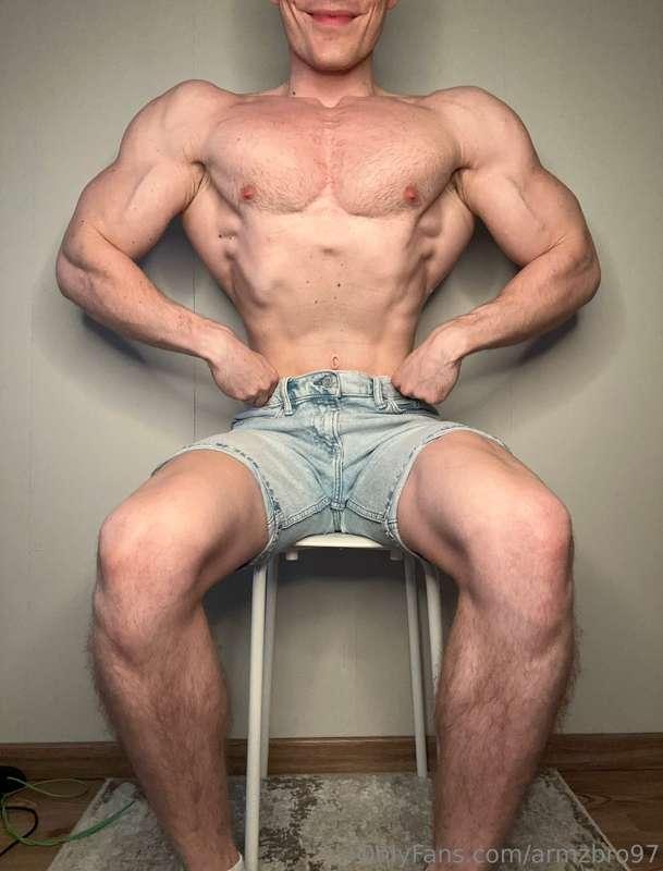 Built like an airplane ready to fly 😉💪