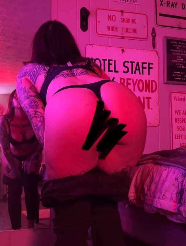 Another evening strip tease. Is there a way to take pants of..