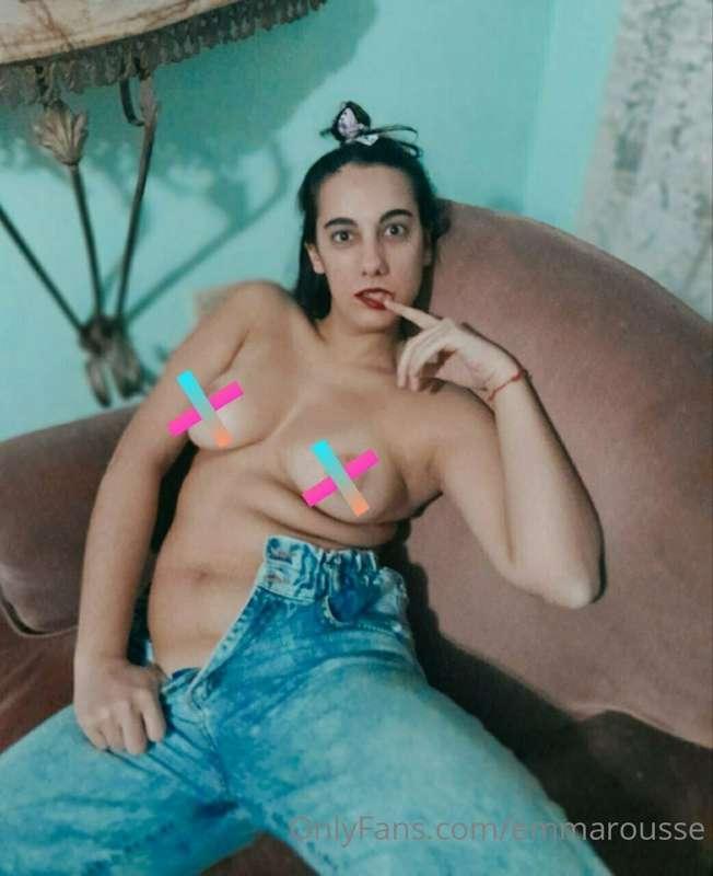 𝙏𝙍𝘼𝙑𝙔  ♈️ @marianitaasuarez
I am a 𝘴𝘸𝘦𝘦𝘵 and daring girl, re..