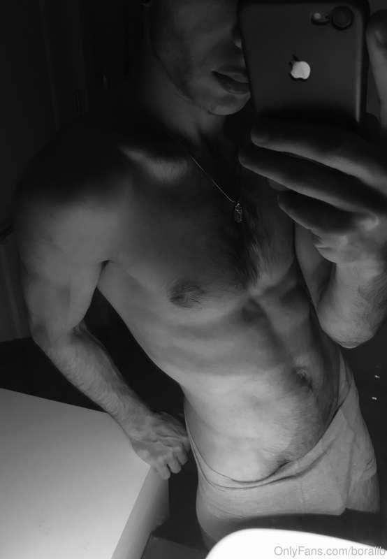 Take off underwear for surprise 😈🍆