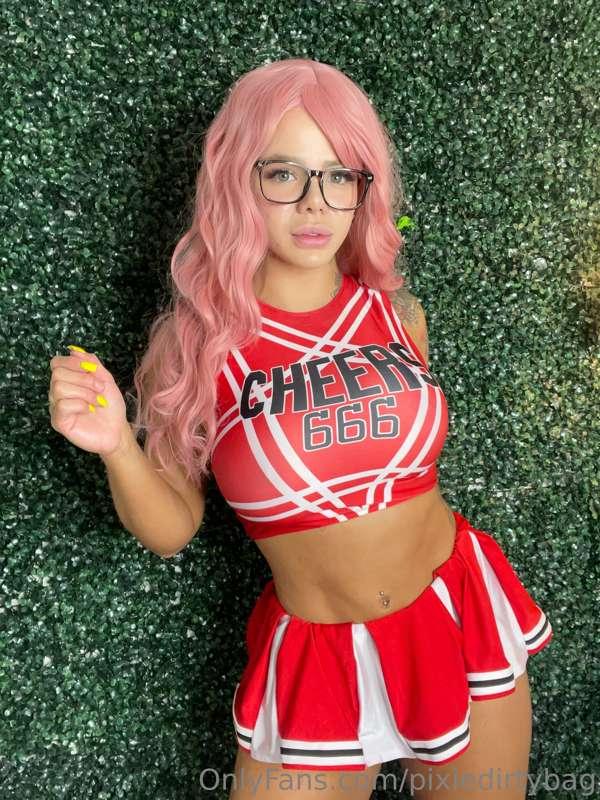 Pixie want to play 😈😈