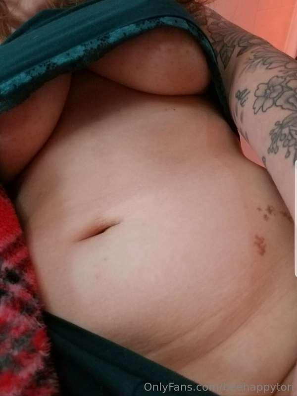 Lemme tease you a bit 😏😜😘