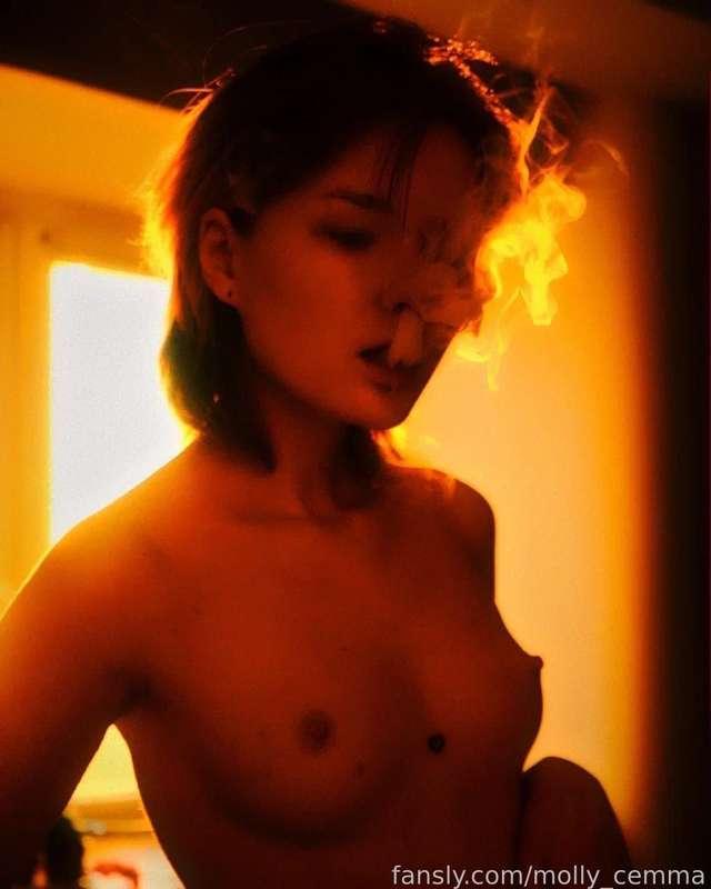 molly_cemma image #1