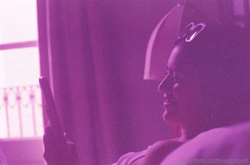 me when i log into OF 😏
new film pics by @juanit00000xxxxx (..