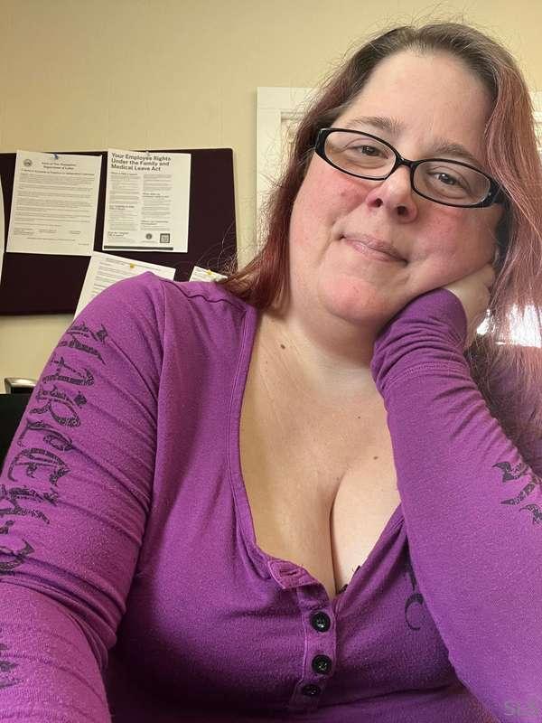 Showing off the girls at work and then topless at night 😈😈😈...